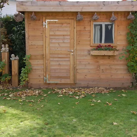 Quaint Holiday In With Swimming Pool *